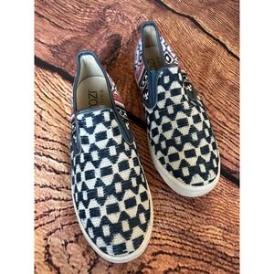 Kim & Zozi Hippie Bling Aztec Slip On Sneaker Women's Size 8 Blue Tribal.